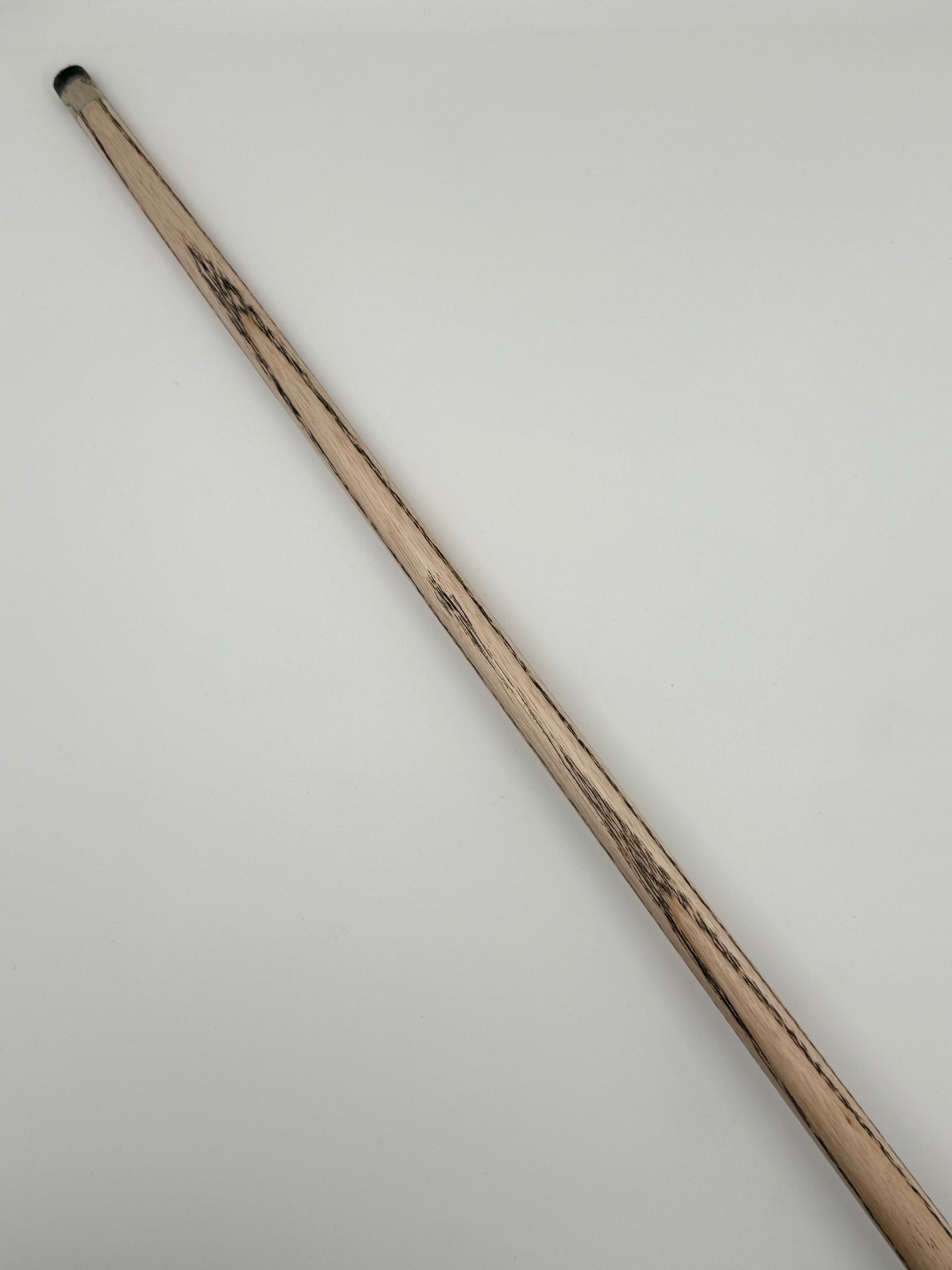 Special cues prime
