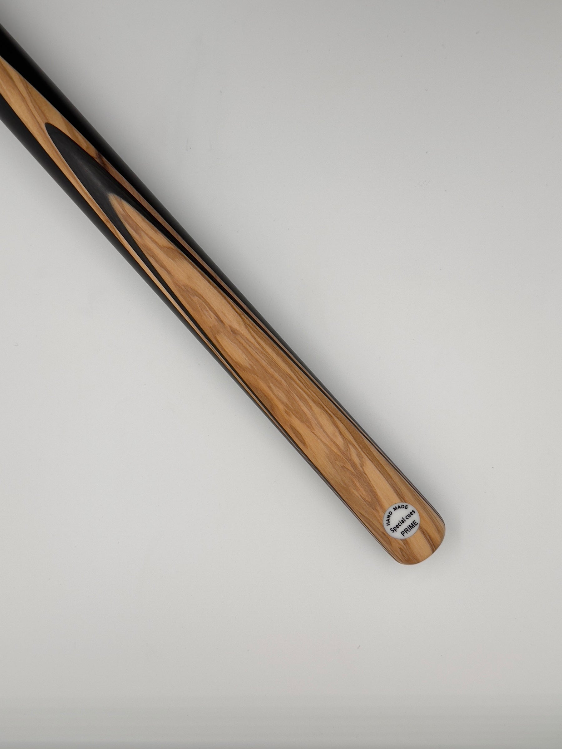 Special cues prime